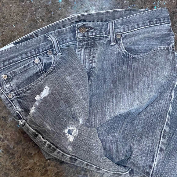 Levi’s 514 distressed jeans - Picture 5 of 9